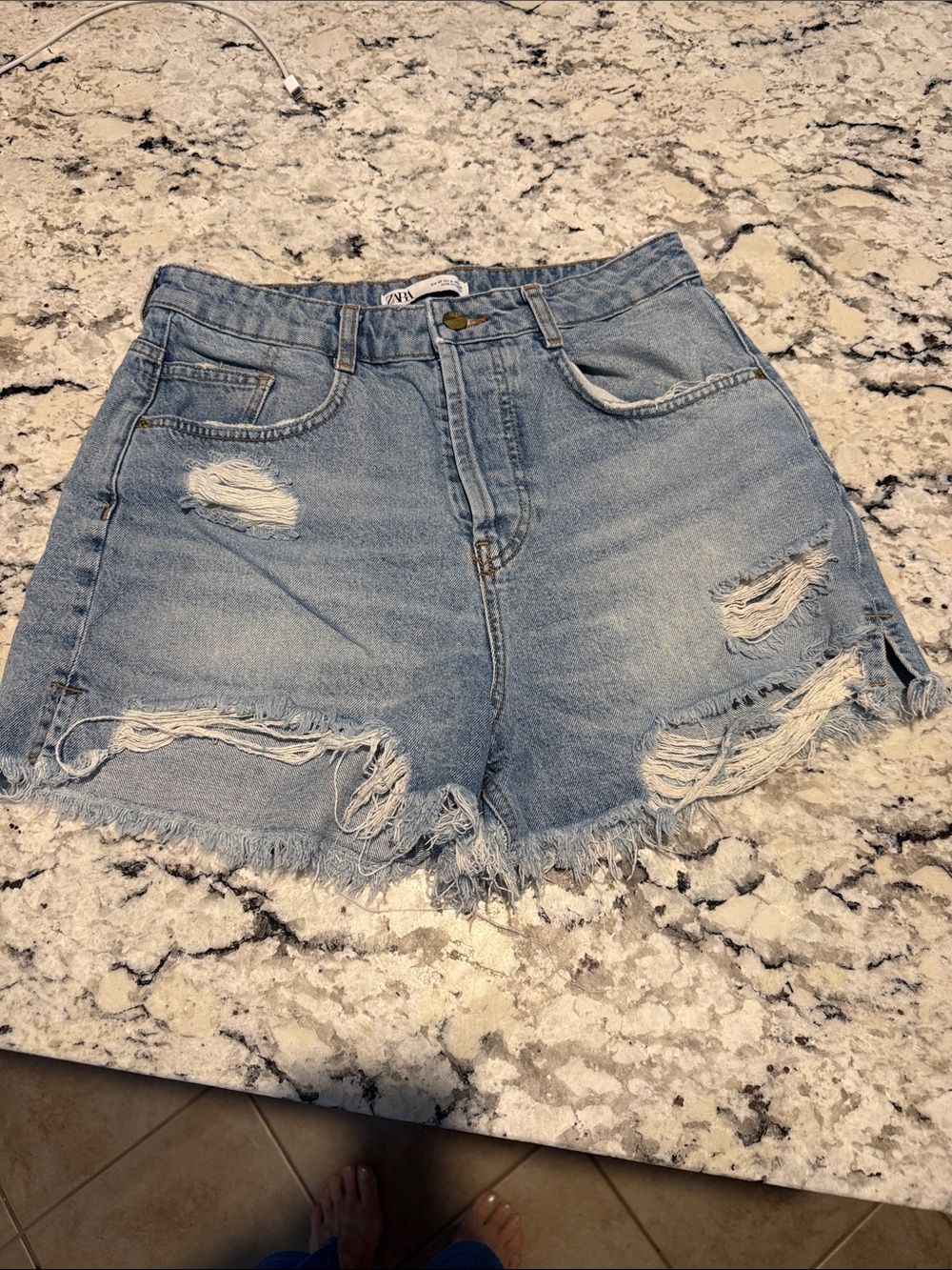 Zara Light Blue Distressed High-Rise Denim Shorts size 8